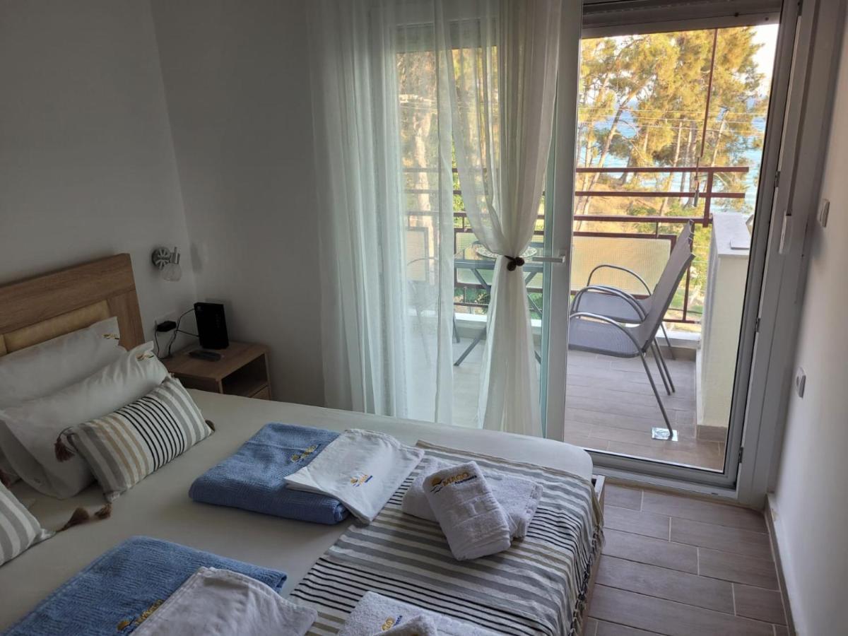 Mago Apartments Nea Kallikrateia Buitenkant foto