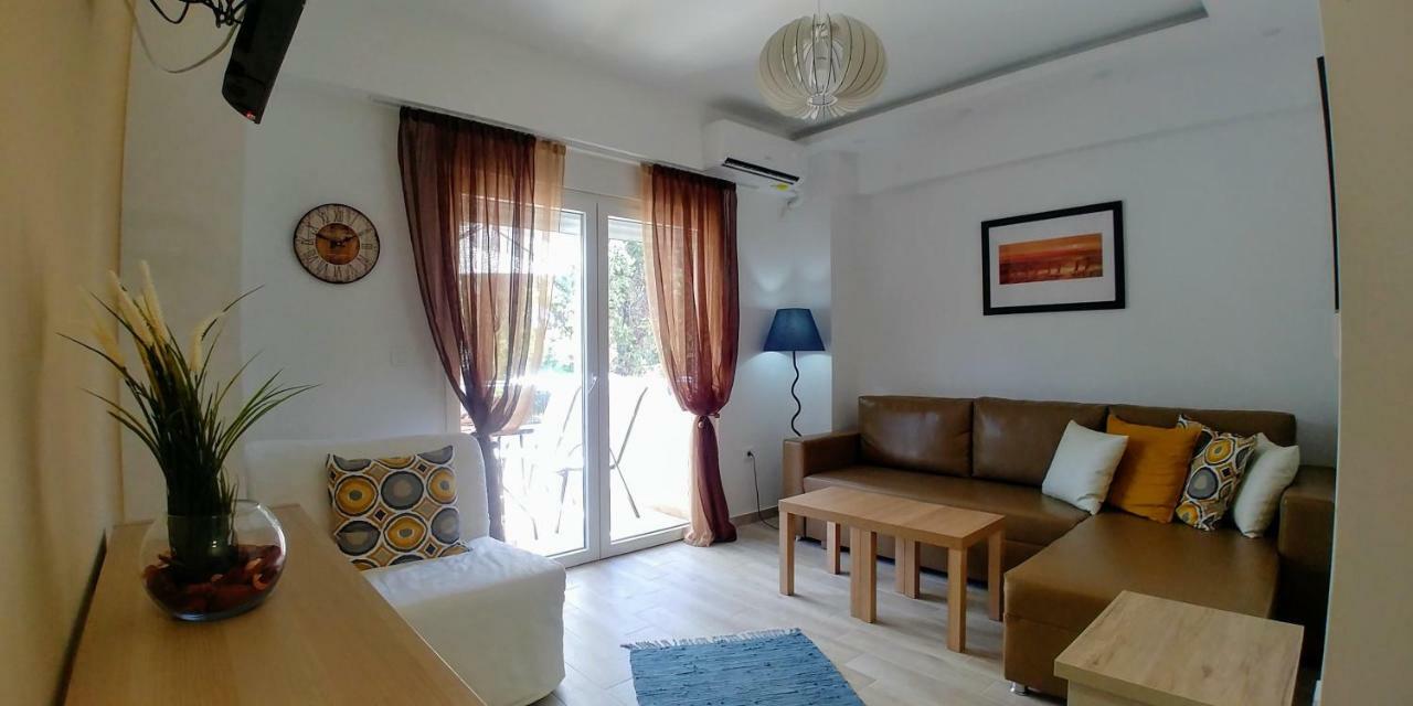 Mago Apartments Nea Kallikrateia Buitenkant foto